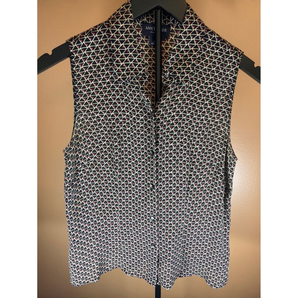 Ann Taylor Petites Black White Geometric Triangle 100% Silk Sleeveless Blouse 6P